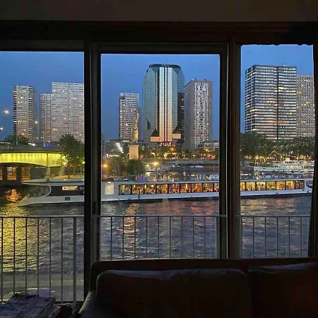 Διαμέρισμα Etage Prive Vue Sur La Seine