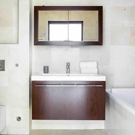 Etage Prive Vue Sur La Seine