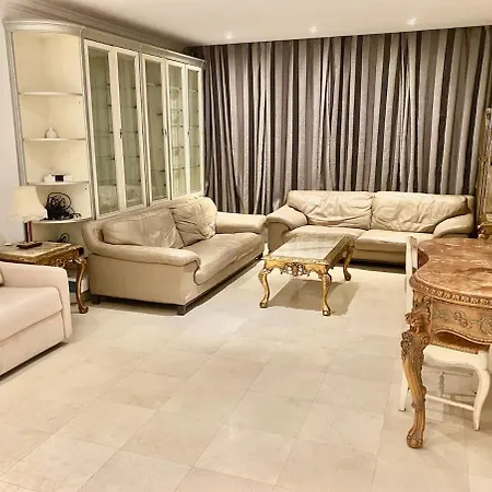 Etage Prive Vue Sur La Seine Διαμέρισμα *