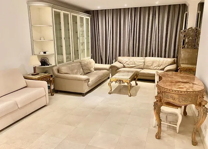 Etage Prive Vue Sur La Seine Apartment *