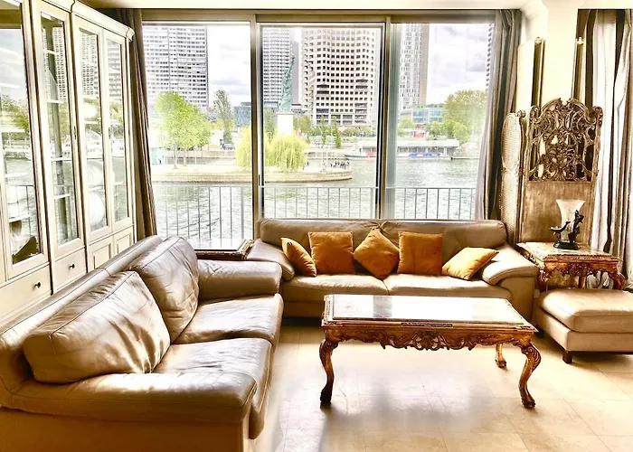 Apartment Etage Prive Vue Sur La Seine