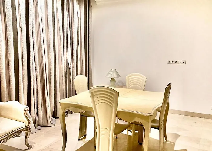 Etage Prive Vue Sur La Seine Apartment *